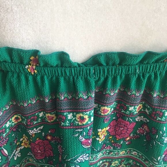 miami Ruffle Floral Romper Sleeveless Green Medium Spaghetti Straps Francesca's - Picture 6 of 10